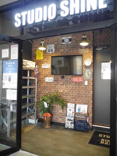 STUDIO Shine